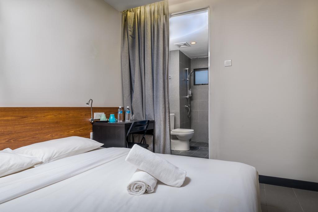 Max Hotel Субанг-Джая Экстерьер фото