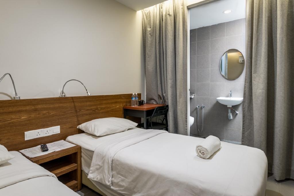 Max Hotel Субанг-Джая Экстерьер фото