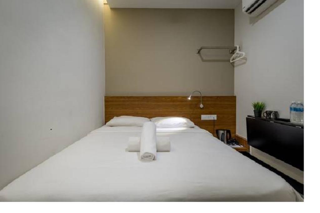 Max Hotel Субанг-Джая Экстерьер фото